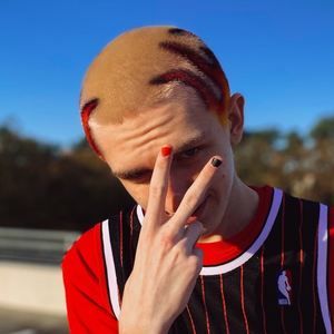 Meet your Posher, Sam